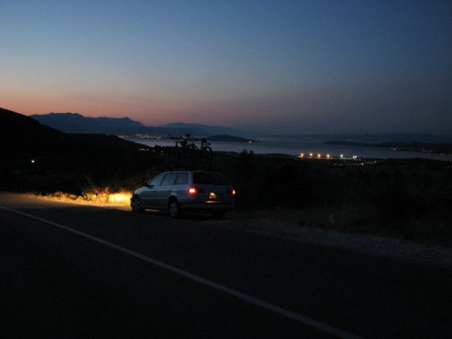 Split ob zori iznad Trogira
