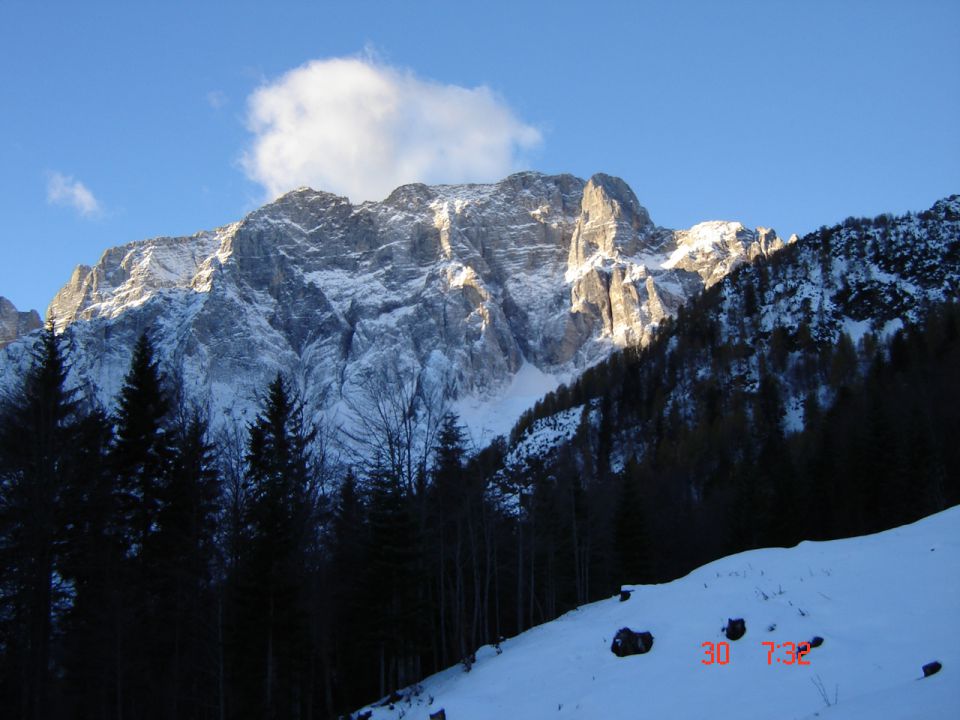 Poldašnja špica  - 30.10.2010 - foto povečava