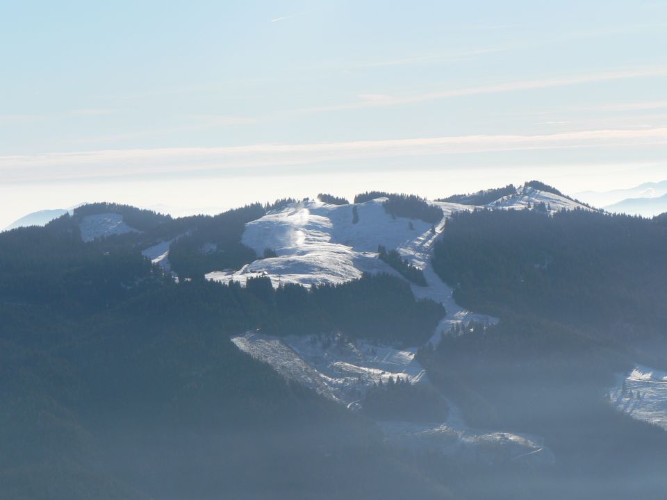 Smrekovec-komen  30.12.2010 - foto povečava