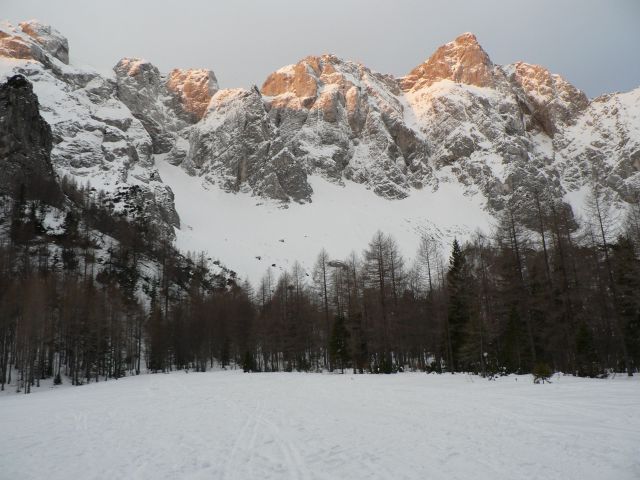 Turška gora-rinke     5.2.2011 - foto