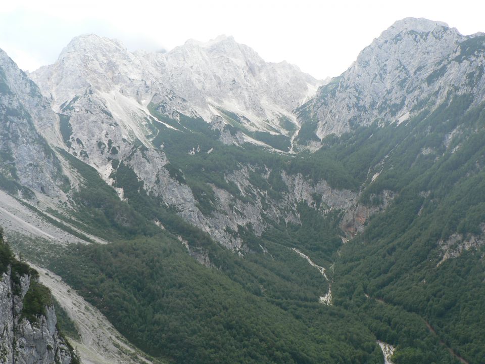 T.gora-brana-planjava-grlo 8.8.2012 - foto povečava