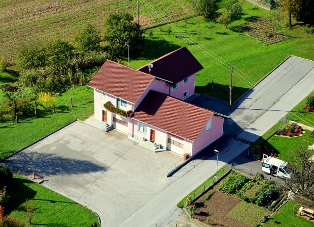 Gasilski dom iz zraka - foto
