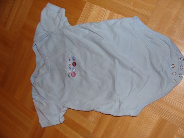 Body kr.rokav št. 74/80, 1,50 eur