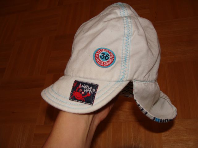 Zelo lep klobuček Mothercare 12-24 mes (up to 92 cm), 3 eur