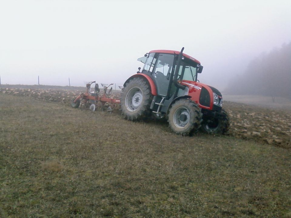 Year 2011 - foto povečava