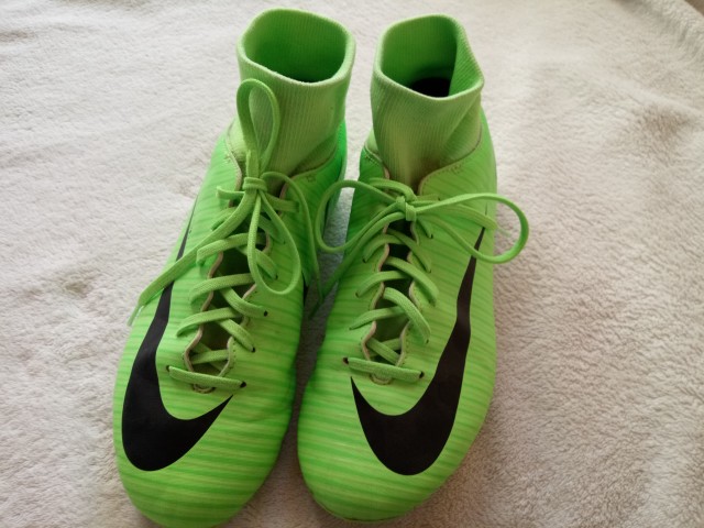 Nogometni čevlji- kopačke Nike 36,5 - foto