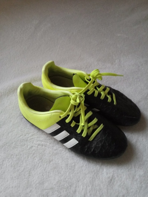 Nogometni cevlji Adidas 35