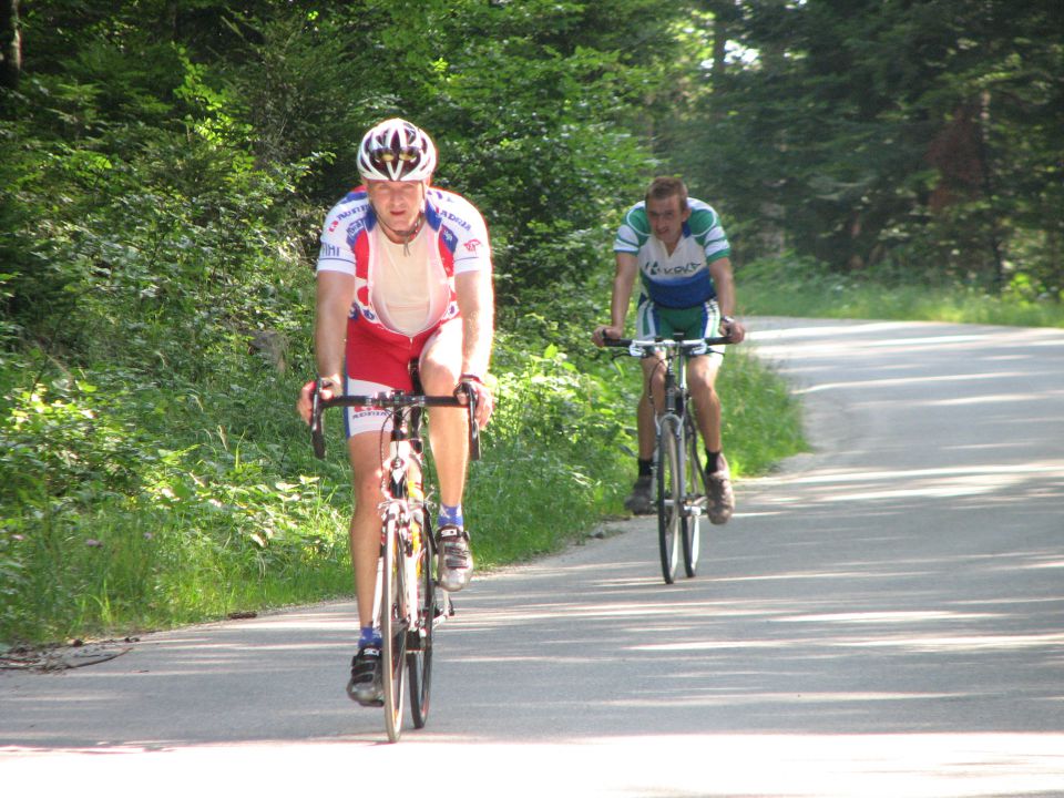 Vzpon na bazo 20, 2012 - kolesarji - foto povečava