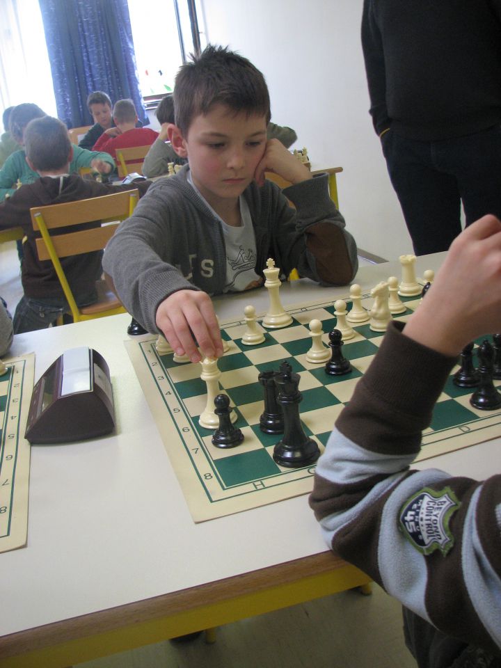 šah kadetska liga 2013-04-12 - foto povečava