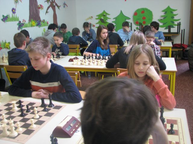 šah kadetska liga 2013-04-12 - foto