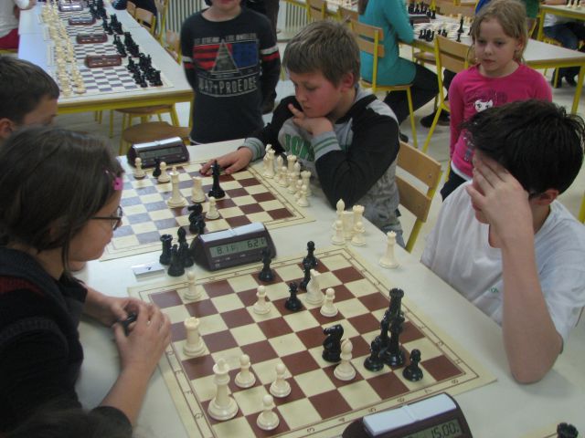 šah kadetska liga 2013-04-12 - foto