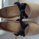 Balerinke 30.  5€
