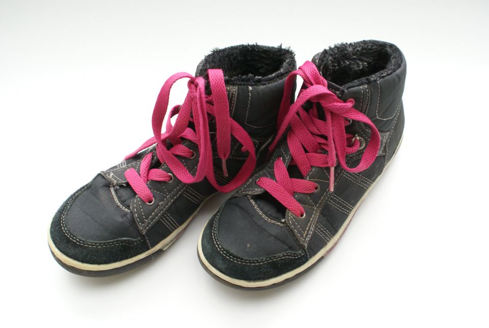 dekliški zimski čevlji Fake, št. 35, 8€