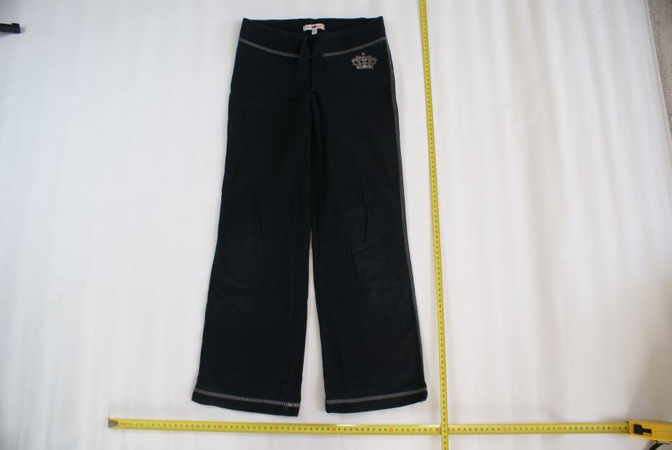 hlače črne, 134-140, marks & spencer, 4,50€