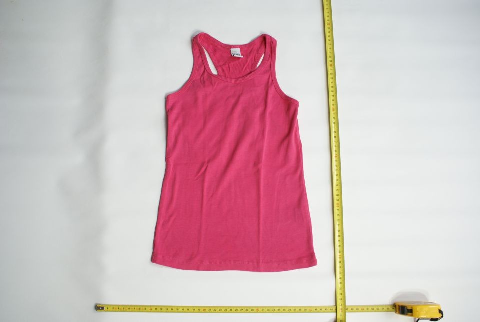 dekliška majica zara, velikost 140; 2,00€