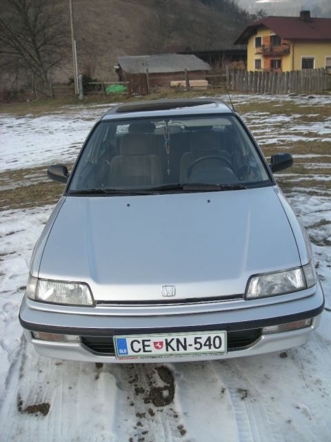 Honda civic sedan - foto