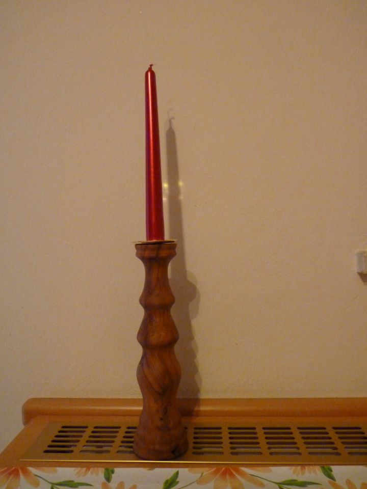 Leseni svečniki - foto povečava