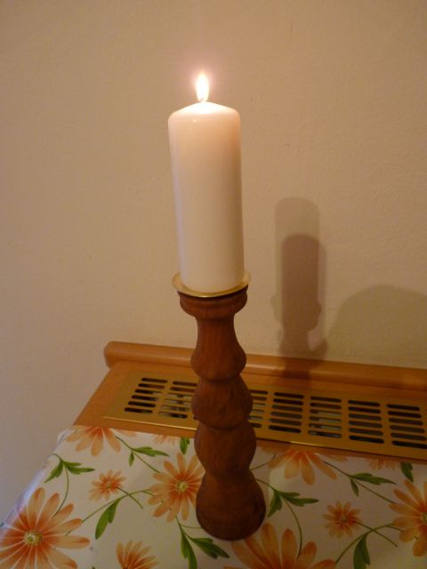 Leseni svečniki - foto