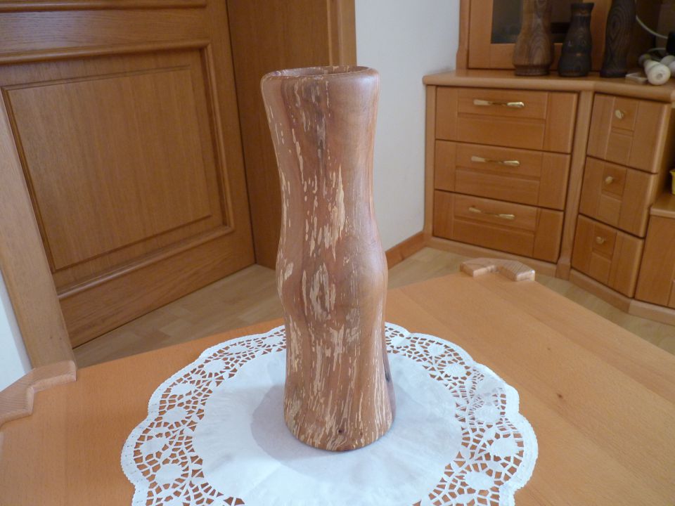Lesene vaze 3 - foto povečava