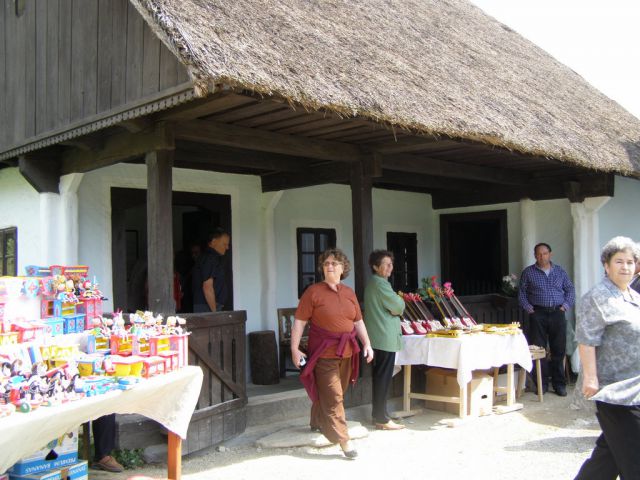 Obržanc - utrinki iz Kumrovca - dan mladosti - foto