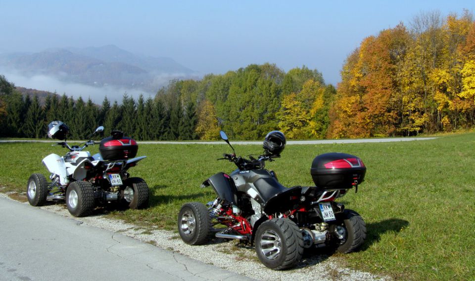 Iz megle na sončne hribe - obržanc - foto povečava