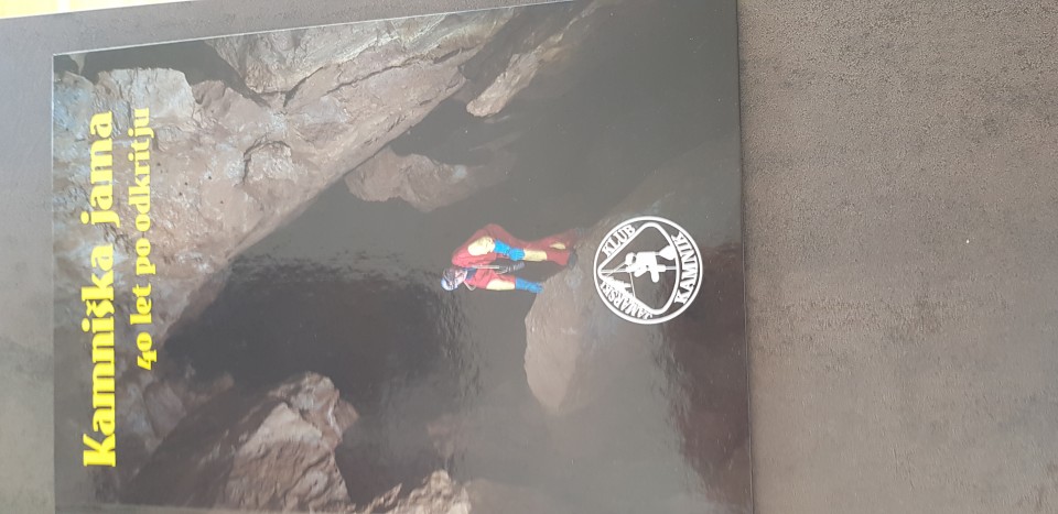Različne knjige - foto povečava
