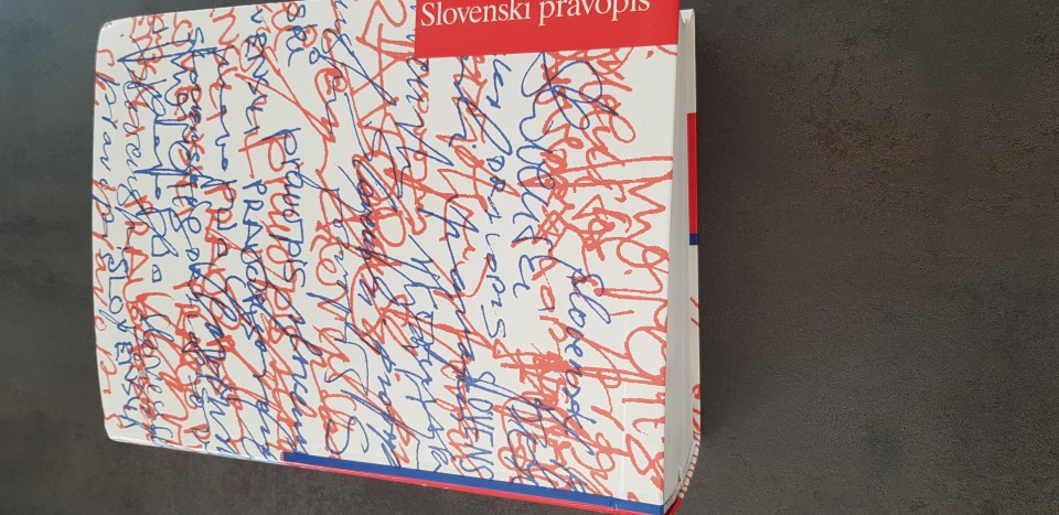 Različne knjige - foto povečava