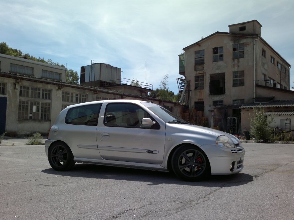 Clio RS - foto povečava