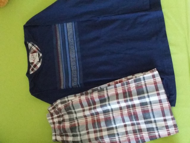 Pizama 13-14 let...4 eur