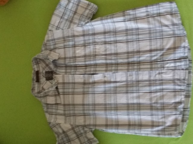 HM srajca st.152....5 eur