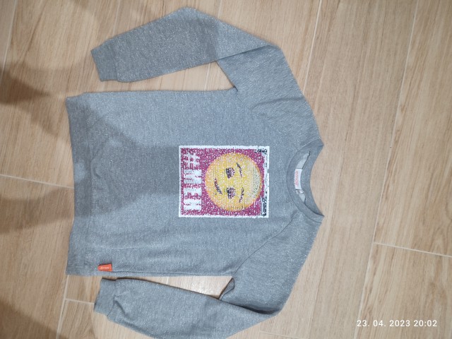 Pulover gor-dol aplikacija st.158-164...4 eur