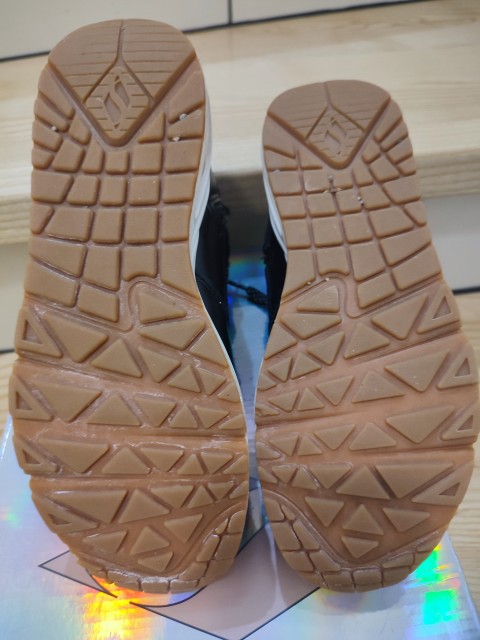 Skechers gležnarji št.36 - foto