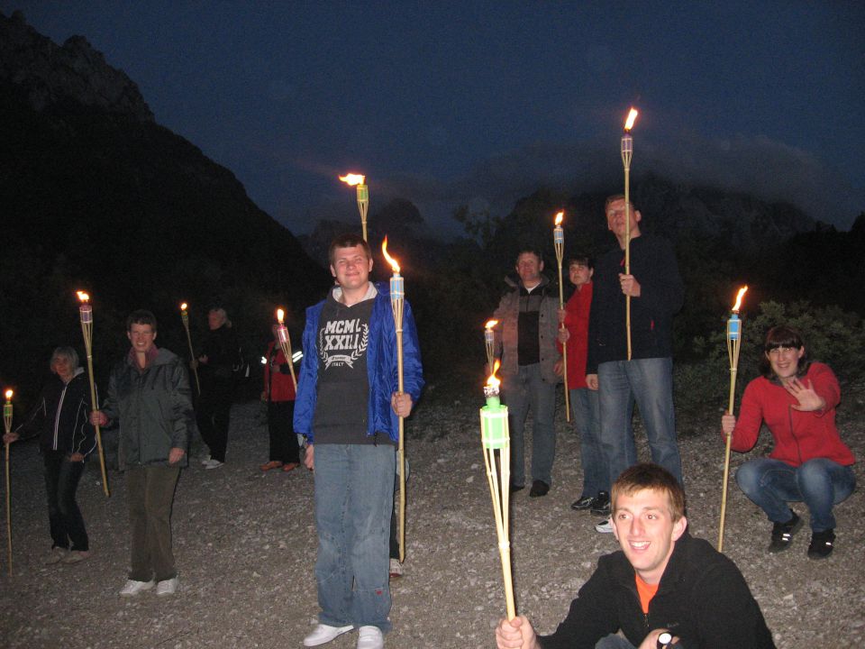 Pohodniška skupina v Kranjski Gori 2012 - foto povečava