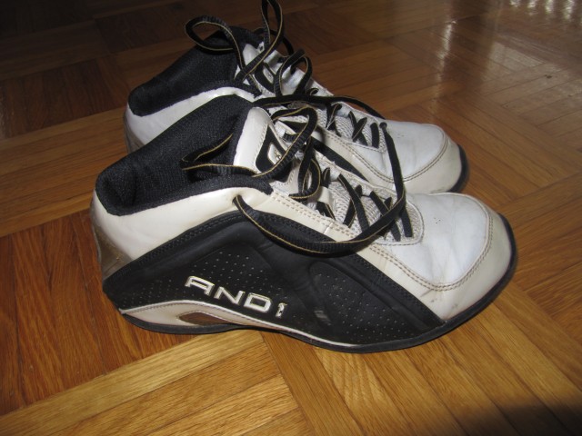 Superge ANDI, št.38