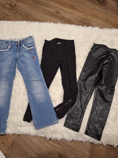 Hm vse skupaj 15€ ,posamično 6€