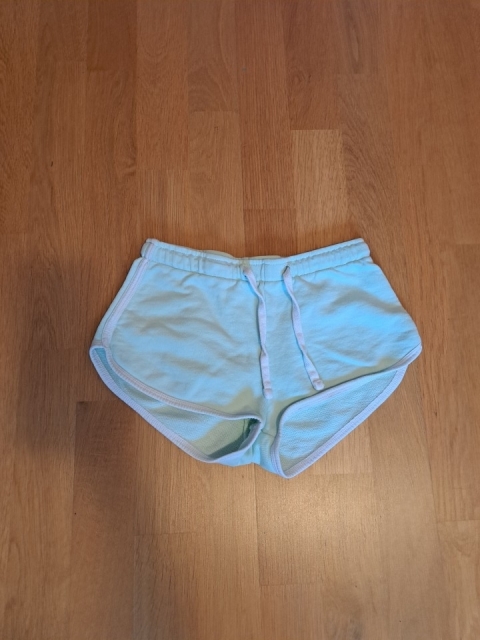 Kratke hlače New Yorker; XXS; št 146-152; cena 2 €