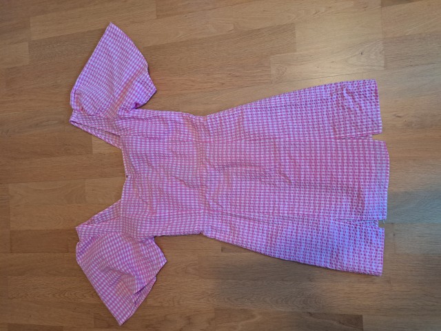 Kratka oblekca Cropp; št. S; cena 4 €