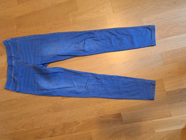 Jeans pajkice H&M; št. 152; cena 3 €