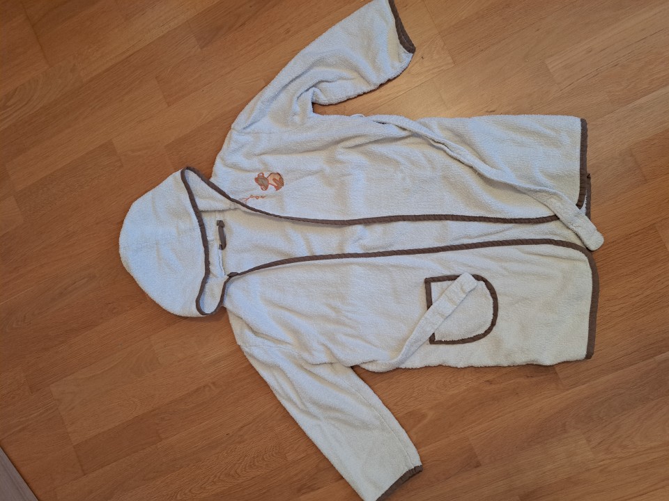 Kopalni plašč  št. 134-140; cena 10 €
