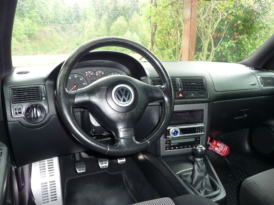 Volkswagen Golf Exclusive GTI 1.8 Turbo - foto povečava