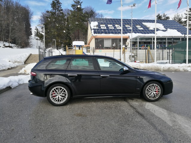 Alfa Romeo 159 ti - foto