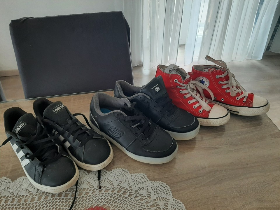 Superge - foto povečava