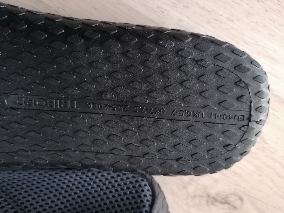 Čevlji za v vodo decathlon 40-41