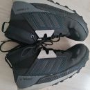 pohodni 38 adidas 20 eur