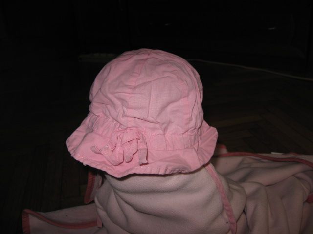 roza klobuk Dolli vel.47cm, 2€