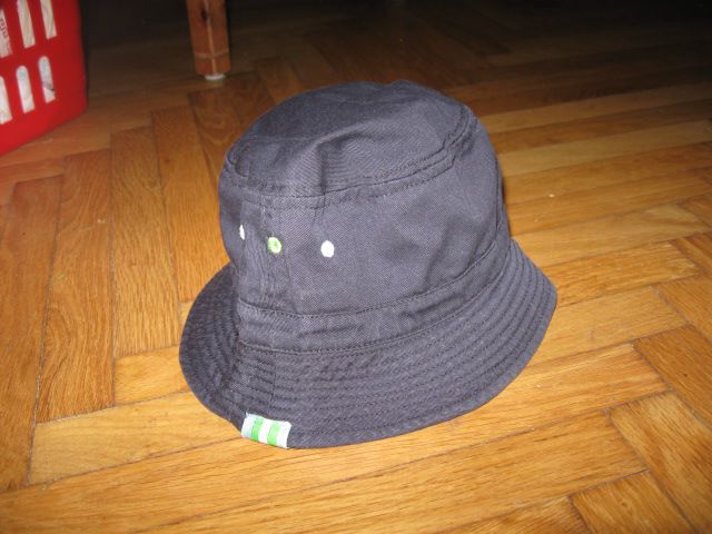 Temno moder klobuk za vel.50 (obseg glave), 2,5€