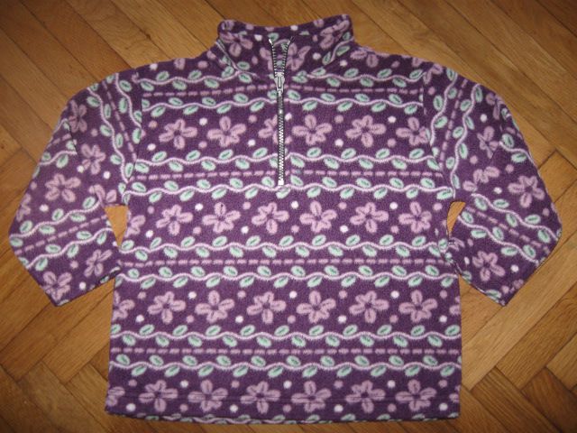 pulover iz flisa OshKosh, vel.104, 1,5€