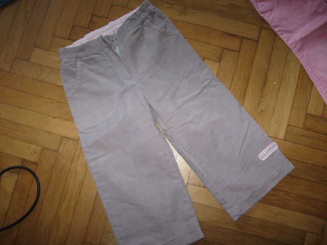 Sive podložene žametne hlače Mariquita, vel.104, 2€