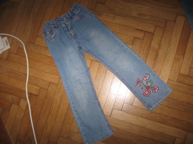 Jeans kavbojke z regulacijo pasu Kiki&Koko vel.104, 3€