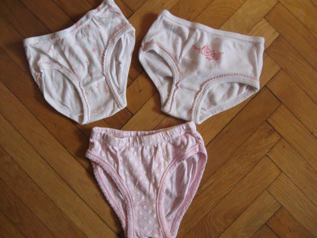 Komplet spodnjih hlač za punco NKD št.98/104, 1,75€ kpl